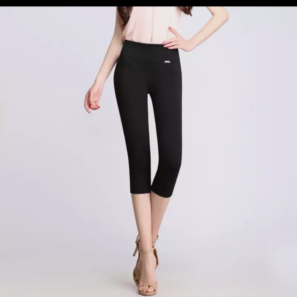 Woman’s crop pants capri